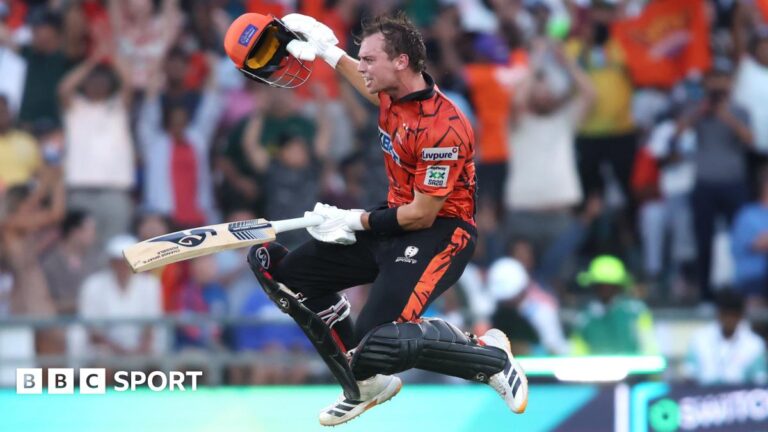 SA20 results: Sunrisers Eastern Cape beat Pretoria Capitals to seal third title despite Dewald Brevis’ century Sunrisers Eastern Cape batter Tristan Stubbs jumps and roars in celebration after hitting the winning runs against Pretoria Capitals in the SA20 final
